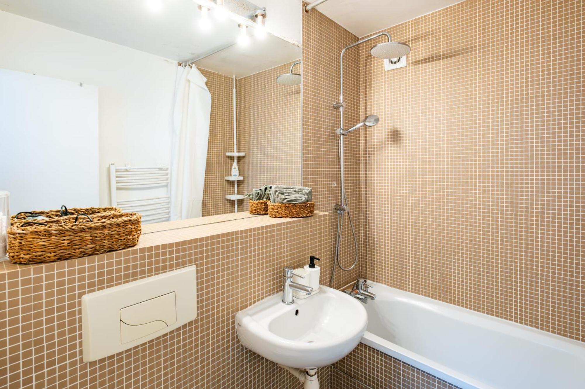 Charming Apartment In Heart Of パリ エクステリア 写真